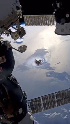 تصوير القمر الصناعي للكعبة المشرفة 🥺🤎
مناظر تبهر العين وتُشعر القلب بالخشوع | معلومات وخيال ✨

#الكعبة #مكة_المكرمة #خريطة_فضائية #روحانيات #معلومات #خيال